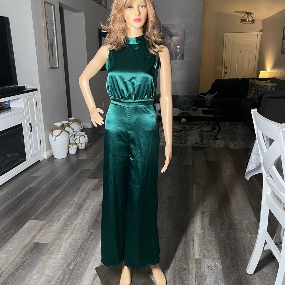 Francesca’s hunter green jumpsuit xxs
